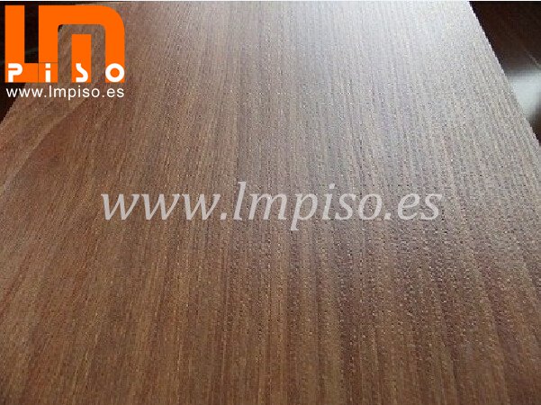 Pisos flotantes teak small embossed densidad 850kg/m3 de blanco core board